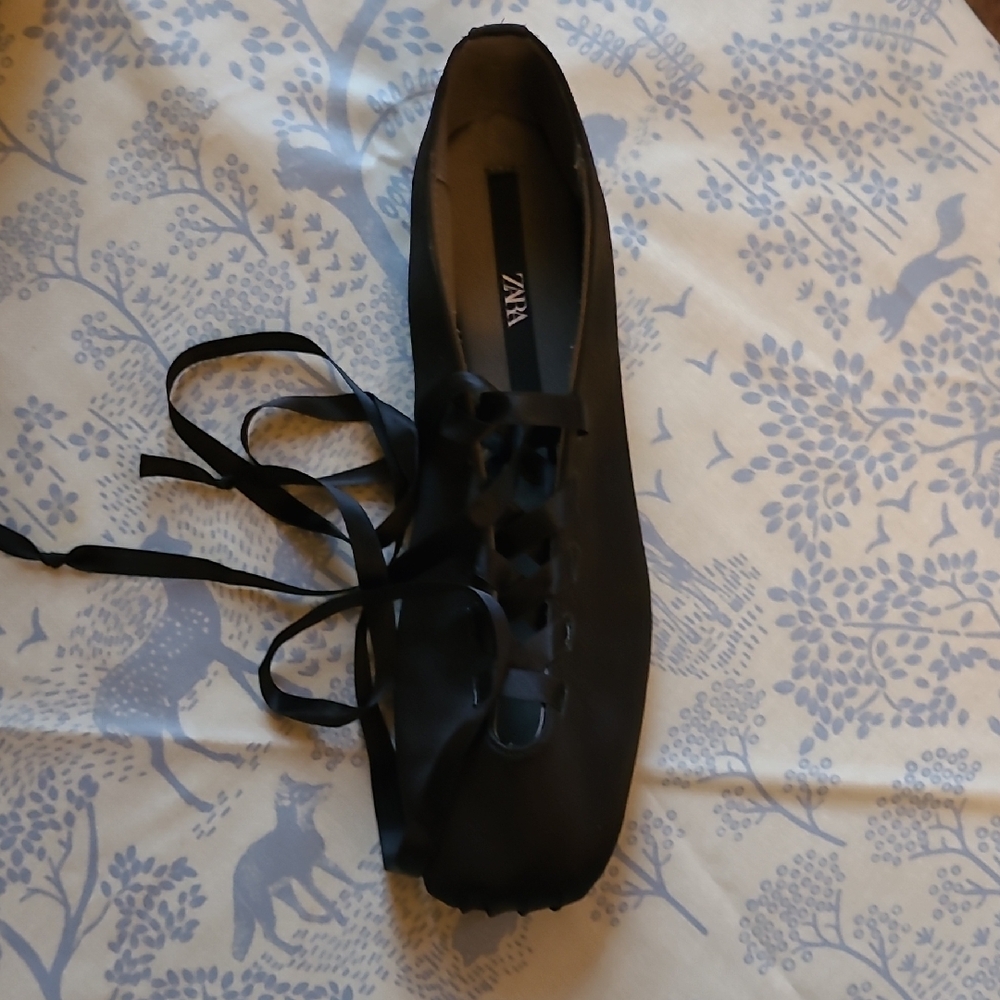 Zara Black Ribbon Flats - Picture 7 of 9